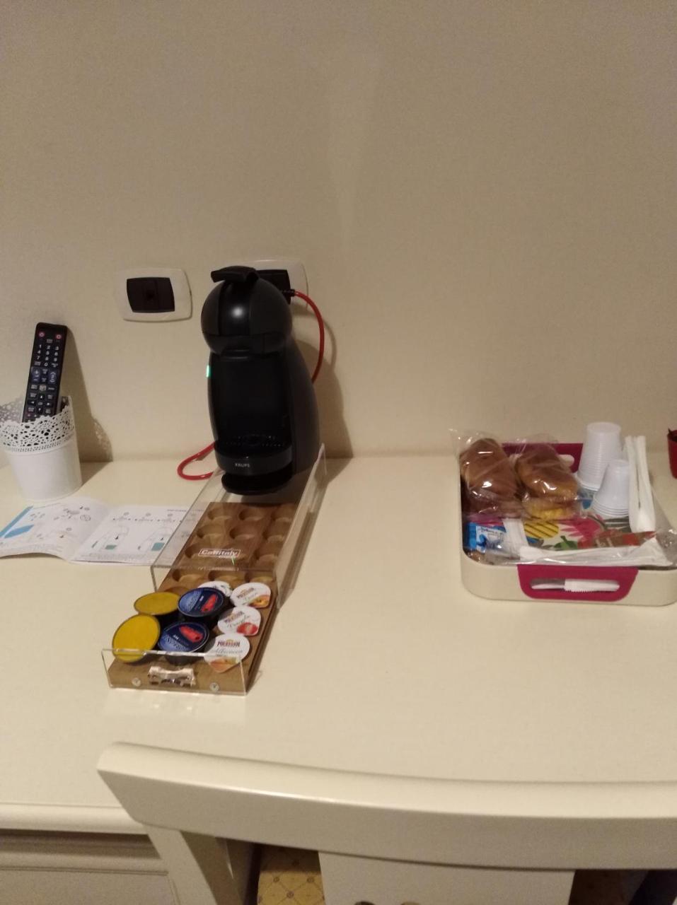 Domus Al Corso Con Servizio B&B คาโนซา ดิ พูเจลีย ภายนอก รูปภาพ