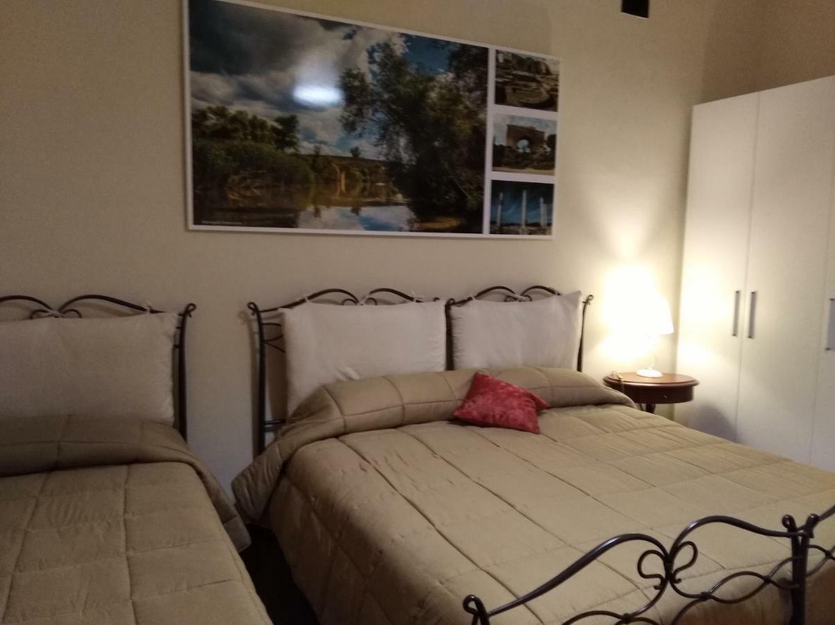 Domus Al Corso Con Servizio B&B คาโนซา ดิ พูเจลีย ภายนอก รูปภาพ